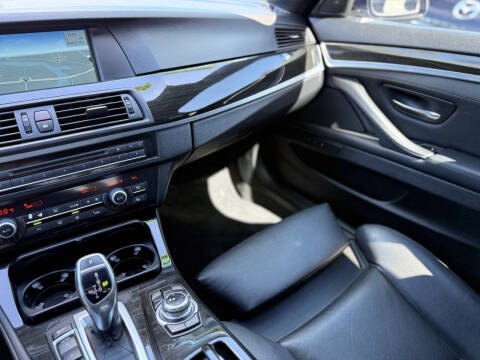 2012 BMW 5 Series 535i
