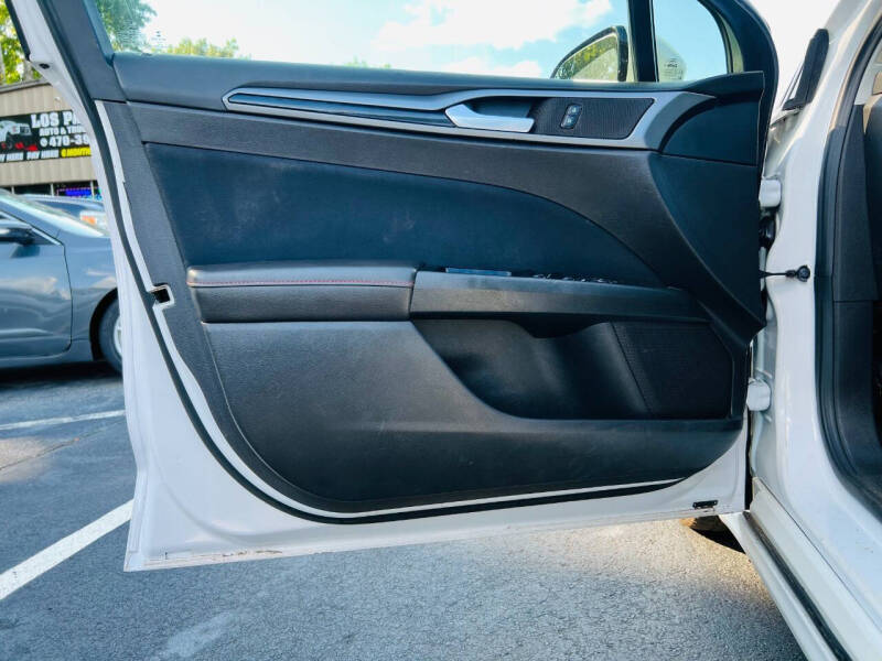 2013 Ford Fusion SE