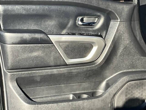 2019 Nissan Titan SV