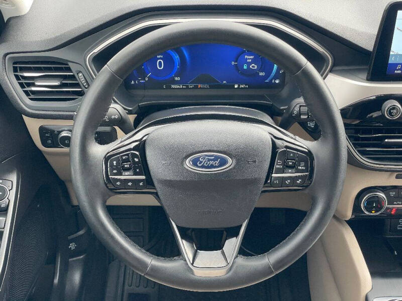 2022 Ford Escape Hybrid SEL