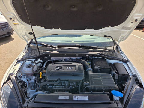 2017 Volkswagen Golf TSI S