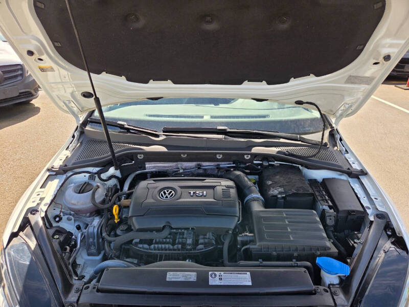 2017 Volkswagen Golf TSI S