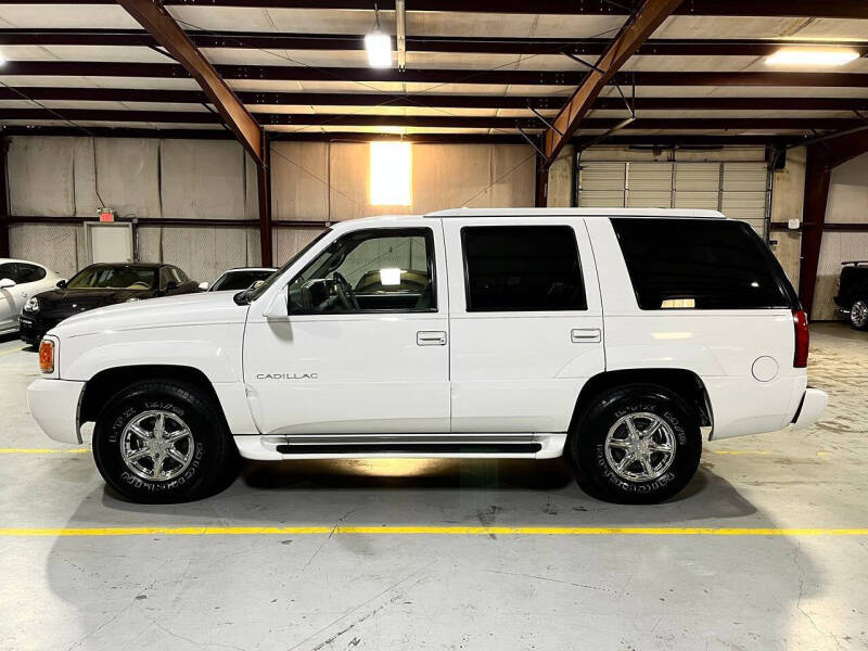 2000 Cadillac Escalade