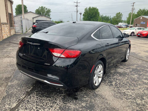 2015 Chrysler 200 Limited