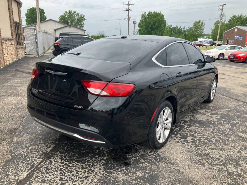 2015 Chrysler 200 Limited