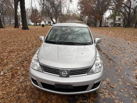 2009 Nissan Versa 1.8 S