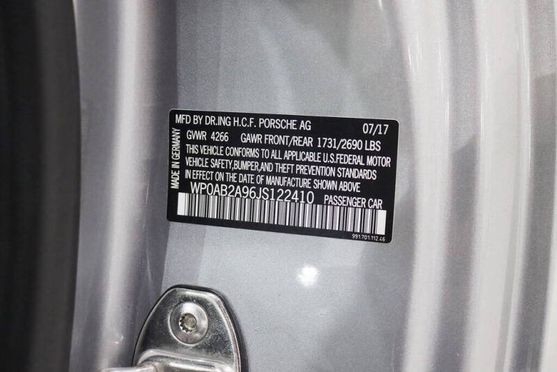 2018 Porsche 911 Carrera GTS