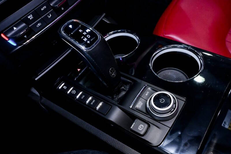 2022 Maserati Ghibli Modena