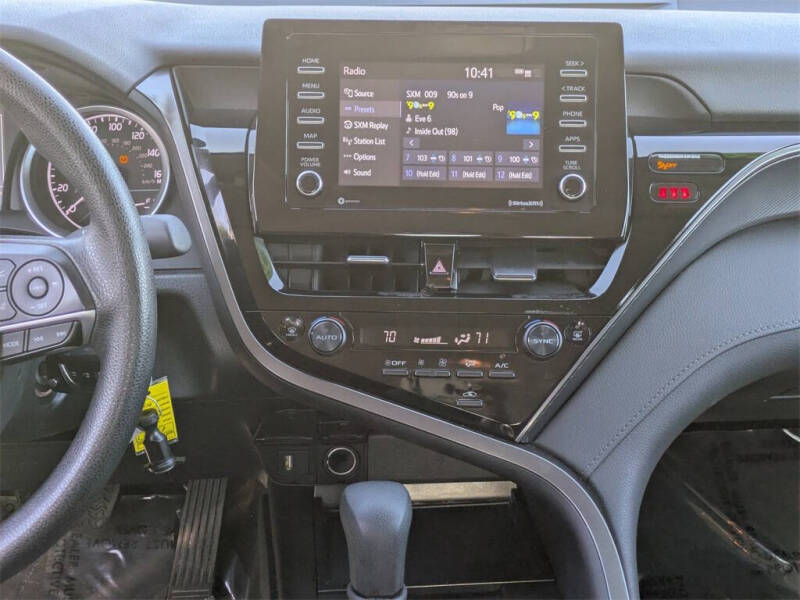 2024 Toyota Camry LE