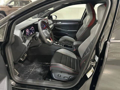 2025 Volkswagen Golf GTI SE