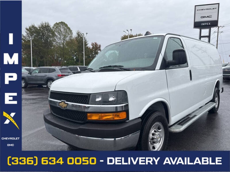 2023 Chevrolet Express Cargo Work Van's photo