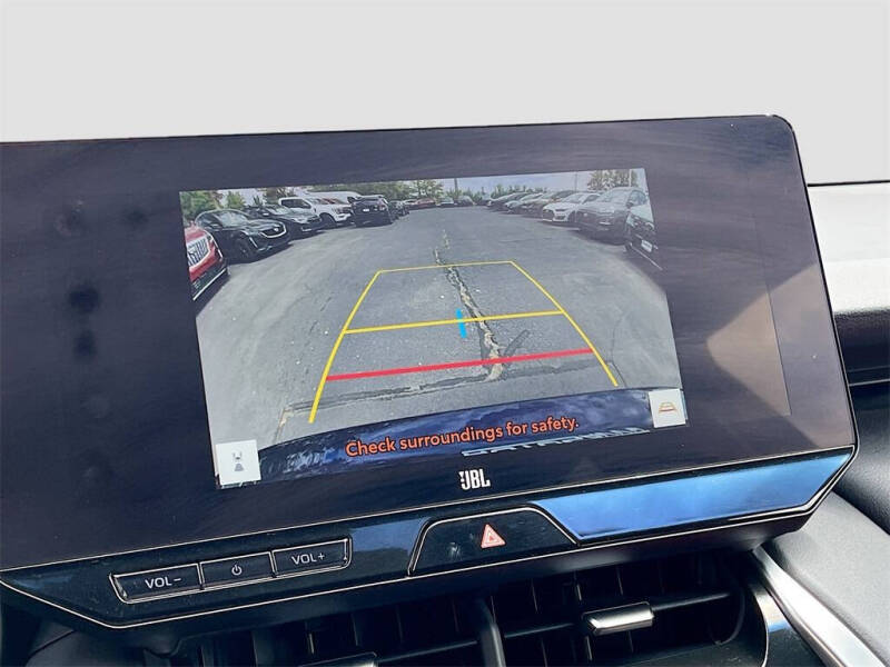 2024 Toyota Venza XLE