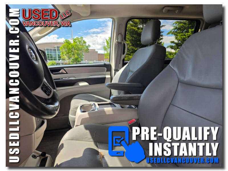 2012 Volkswagen Routan