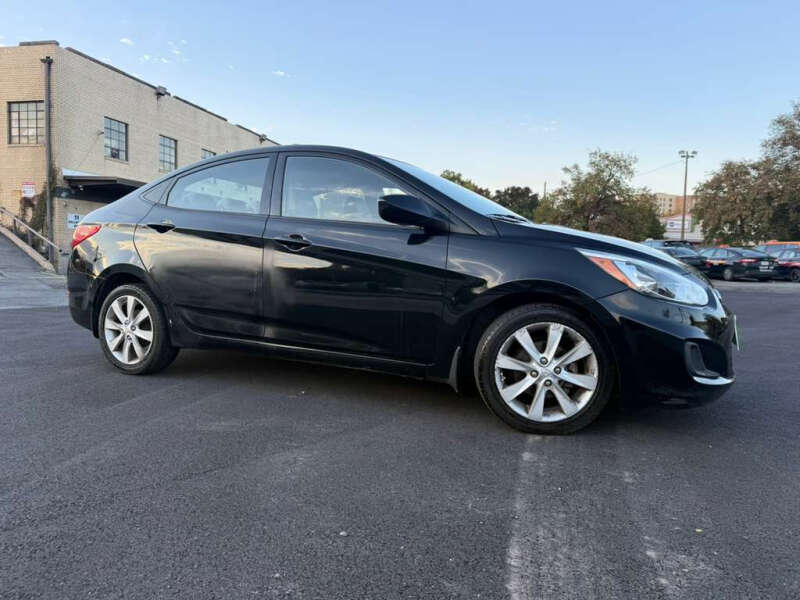 2015 Hyundai Accent GLS
