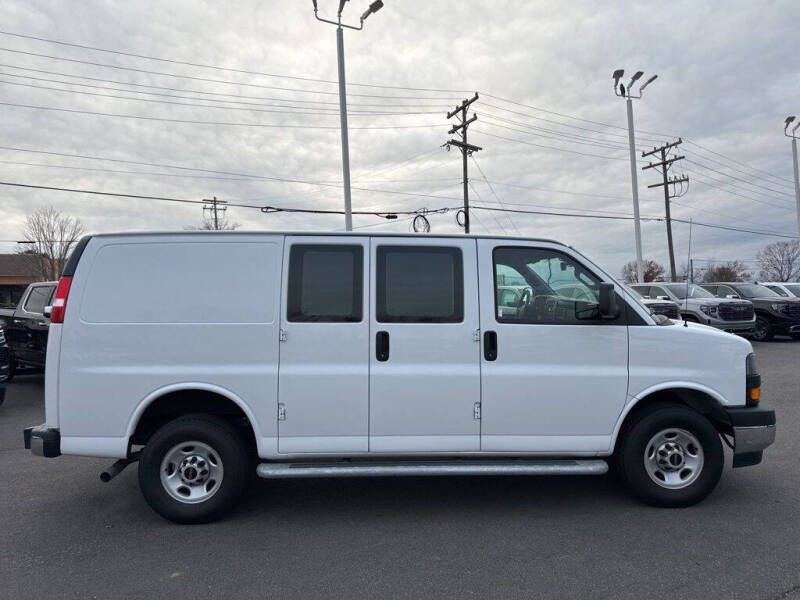2024 GMC Savana 2500