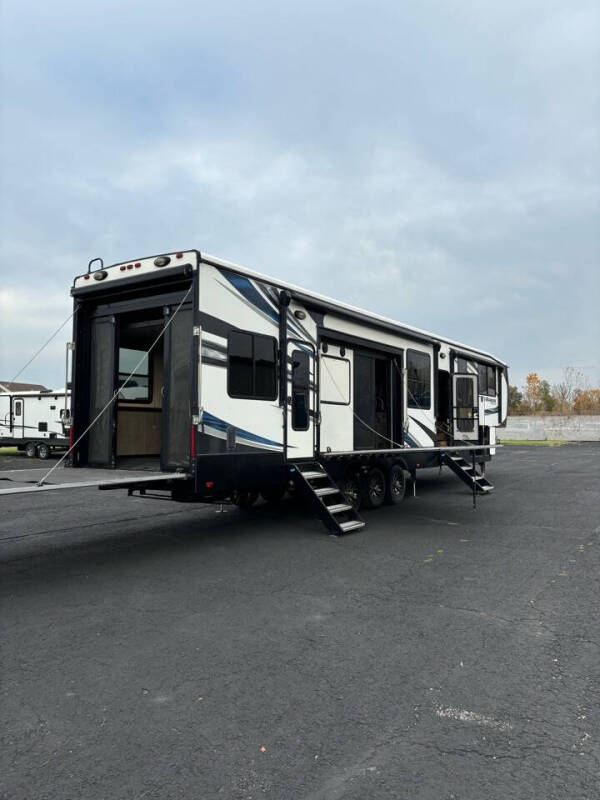 2016 Heartland Road Warrior for sale at American Boat & Rv in Sandusky OH