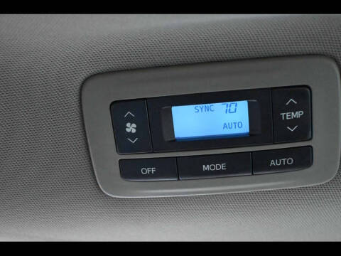 2015 Toyota Sienna LE Mobility 7-Passenger