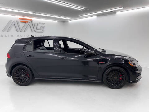 2020 Volkswagen Golf GTI SE