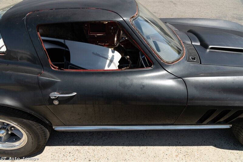 1966 Chevrolet Corvette 29