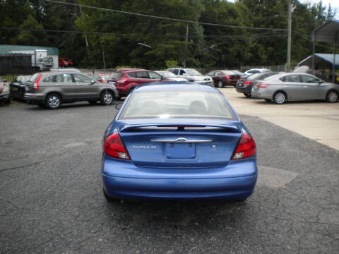 2002 Ford Taurus SE