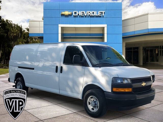 2023 Chevrolet Express 2500