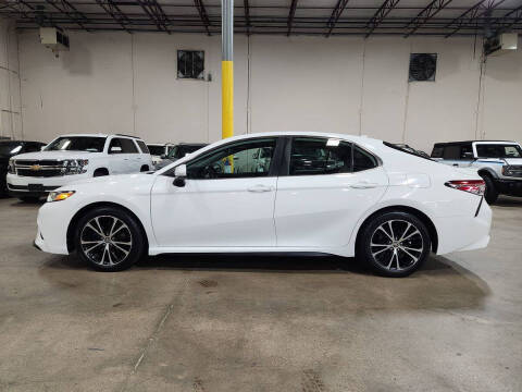 2020 Toyota Camry SE