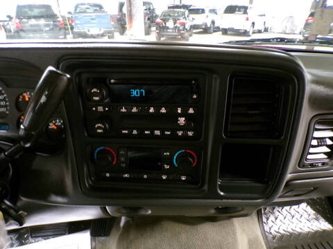 2004 Chevrolet Silverado 2500 LS