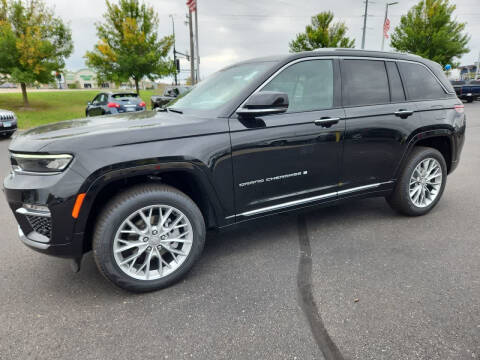 2023 Jeep Grand Cherokee for sale at Victoria Auto Sales - Waconia Dodge in Waconia MN
