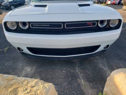2016 Dodge Challenger R/T Plus