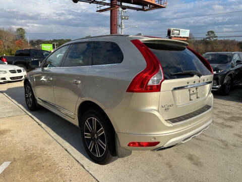 2017 Volvo XC60 T5 Dynamic