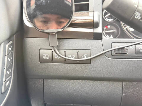 2020 Lexus LX 570 Three-Row