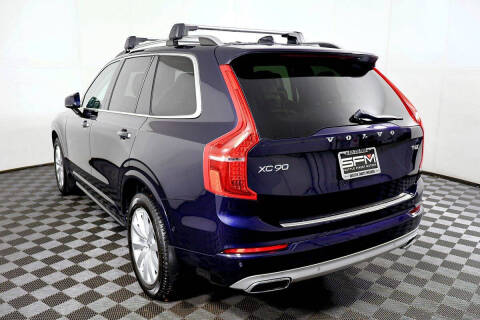 2017 Volvo XC90 T6 Momentum
