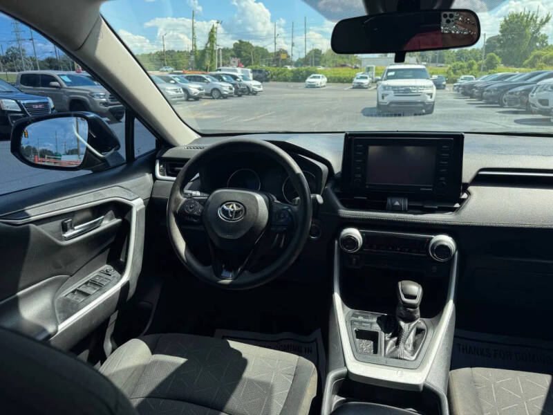 2021 Toyota RAV4 XLE