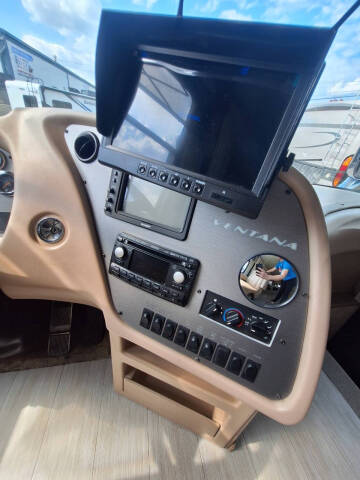 2008 Newmar Ventana 3933
