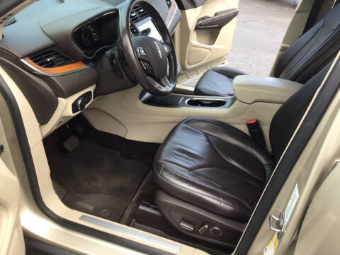 2017 Lincoln MKC Select