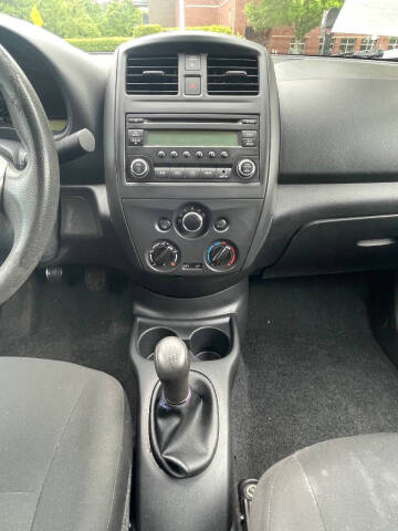 2015 Nissan Versa 1.6 S