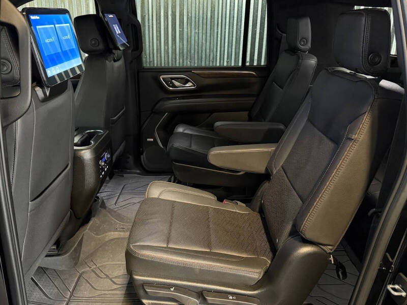 2023 Chevrolet Suburban High Country