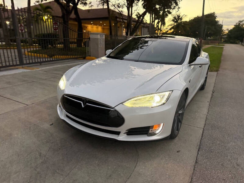 2013 Tesla Model S Performance