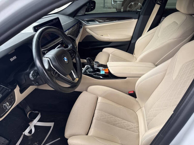 2021 BMW 5 Series 530i