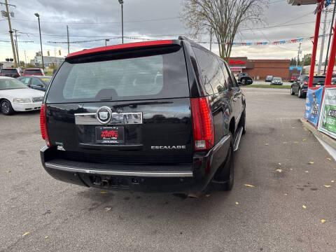 2012 Cadillac Escalade ESV Luxury