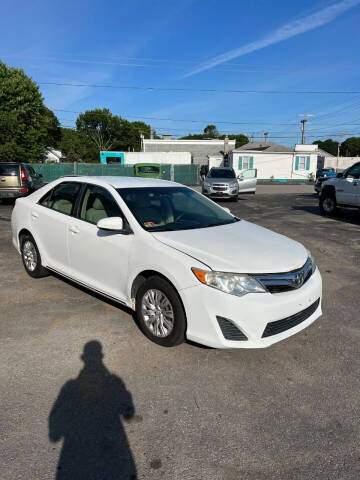 2013 Toyota Camry for sale at Retro Auto Sales in Warwick RI