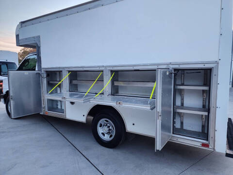 2023 Chevrolet Express 3500