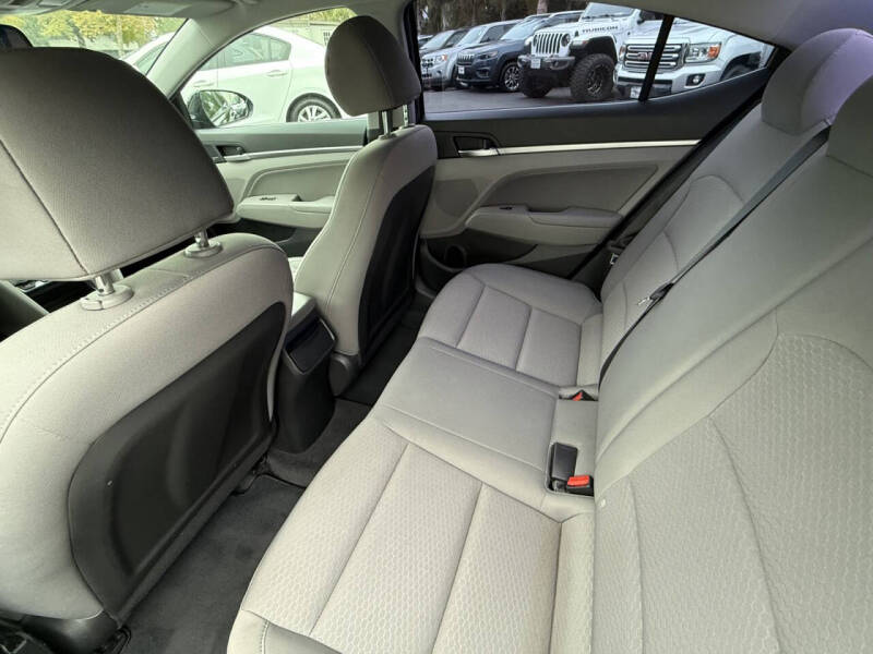 2020 Hyundai Elantra