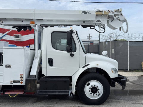 2015 Freightliner M2 106