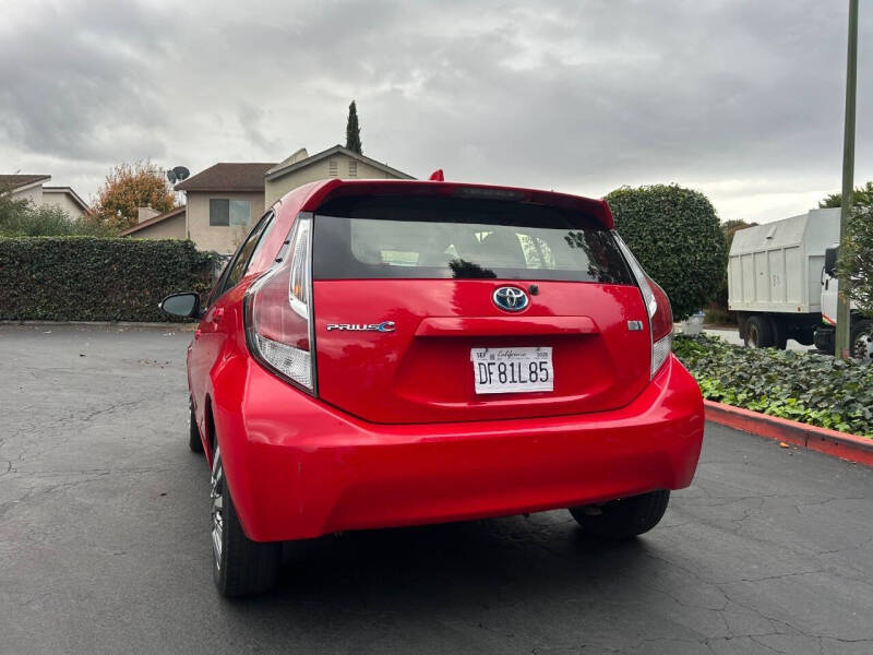 2016 Toyota Prius c Persona Special Edition