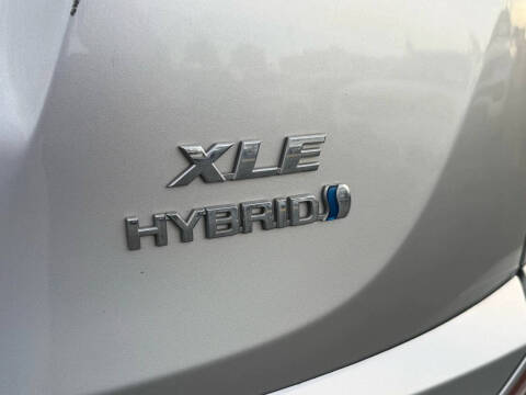 2016 Toyota RAV4 Hybrid XLE