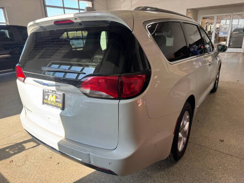 2019 Chrysler Pacifica Touring L Plus