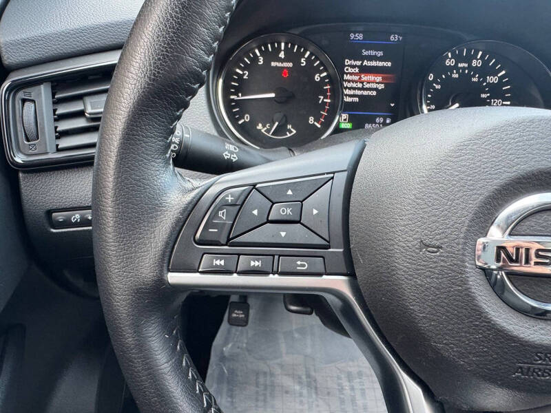 2020 Nissan Rogue SV