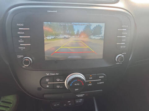 2018 Kia Soul +