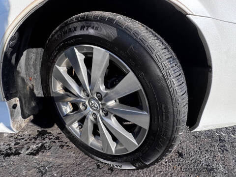 2011 Toyota Avalon Limited